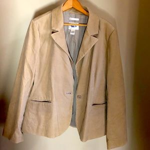 Old Navy Women’s corduroy jacket
